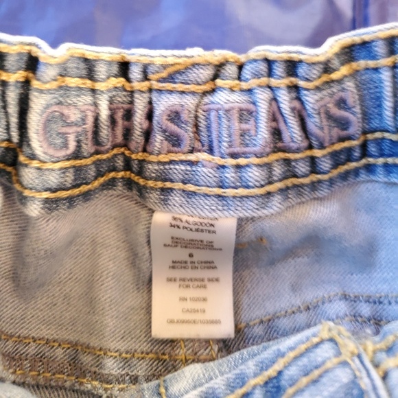 Boys Guess Outfit - Picture 5 of 6